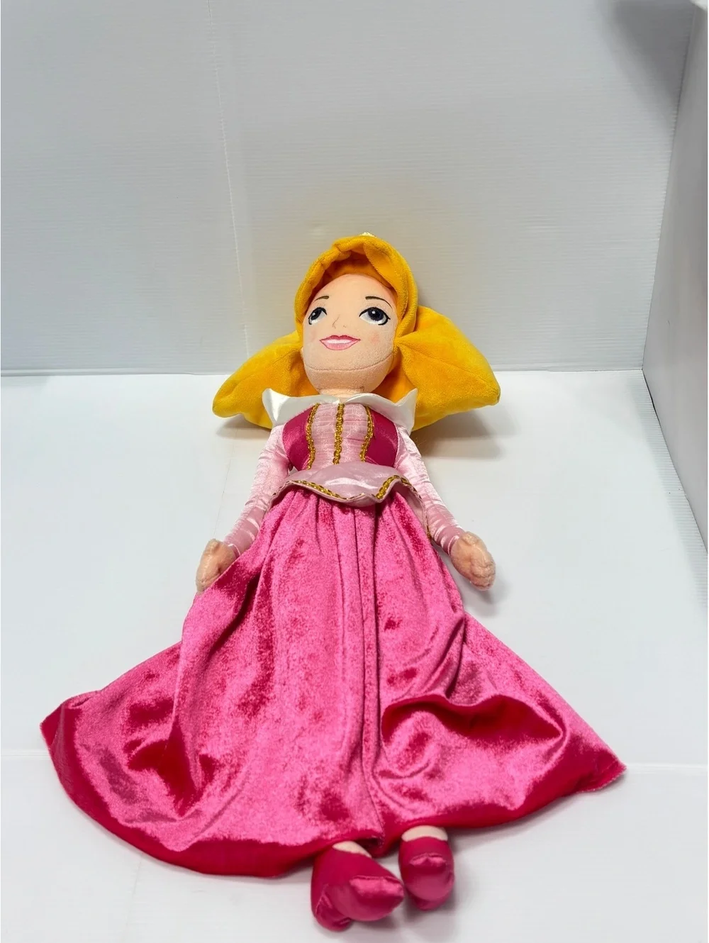 Disney Store Princess Aurora Large Plush Soft Doll Toy Sleeping Beauty 21